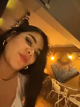 Insane Issa online show from December 2024 10:25:02 PM