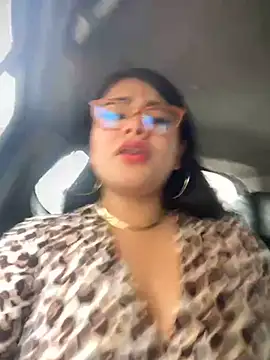 Insane Issa online show from December 2024 07:06:01 PM