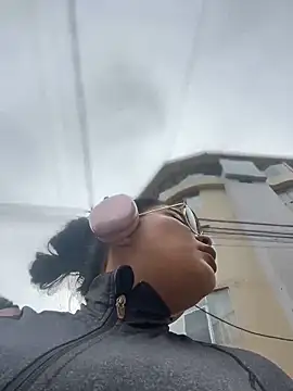 Insane Issa online show from January 2025 01:22:01 PM