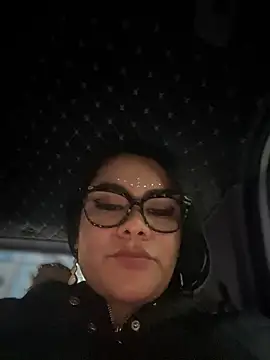 Insane Issa online show from January 2025 11:24:01 PM