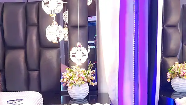 NathaxaLeans online show from February 2025 11:27:02 AM