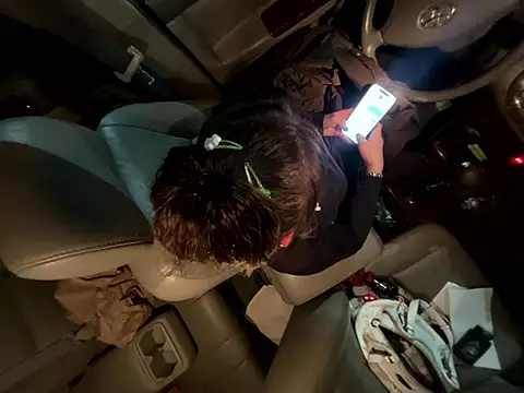 SummerBlueMoon online show from March 2026 11:06:01 AM