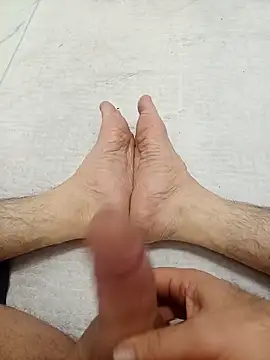 Hardapple01 online show from March 2026 07:28:01 PM