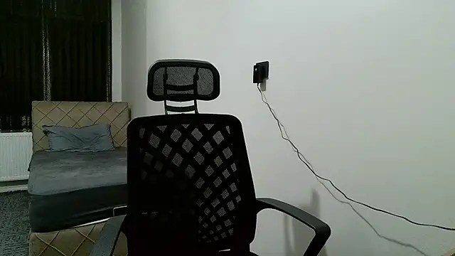 tgltplsr online show from January 2026 12:58:02 AM