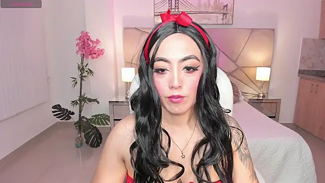 Snapshot of kim_thompson_1 chatting on December 2025 11:04:02 AM kim thompson 1 online show from December 2025 11:04:02 AM