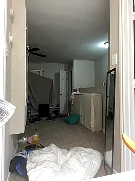 Snapshot of SlimBeenBadd1981 chatting on December 2025 09:36:01 AM SlimBeenBadd1981 online show from December 2025 09:36:01 AM