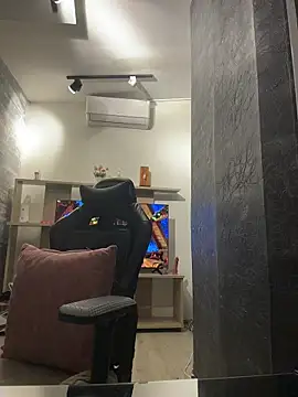 LunaBaker-1 online show from December 2025 07:53:02 PM