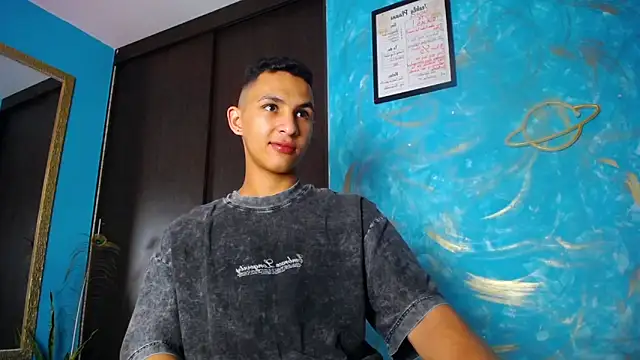 liuscast22 online show from December 2024 01:03:02 AM