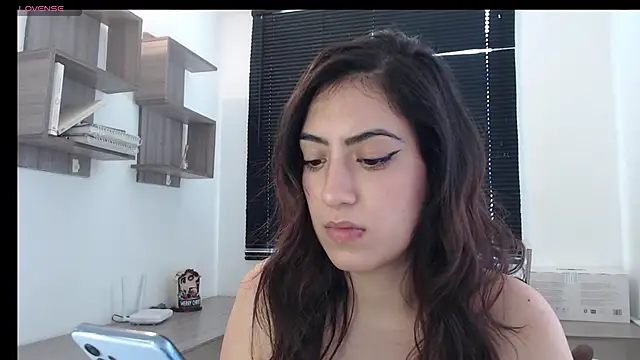 Snapshot of MIYESSI chatting on January 2025 06:36:02 PM MIYESSI online show from January 2025 06:36:02 PM