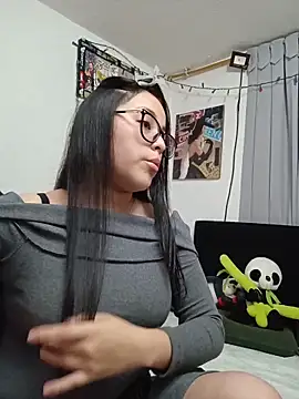 Snapshot of persefone_core chatting on December 2025 11:02:01 PM persefone core online show from December 2025 11:02:01 PM