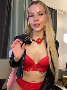 KittyKatyDream online show from May 2026 02:11:01 PM