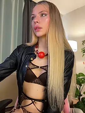 KittyKatyDream online show from May 2026 02:32:01 PM