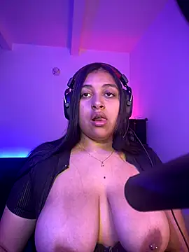 Soysofiarodrigu online show from December 2025 11:56:01 PM