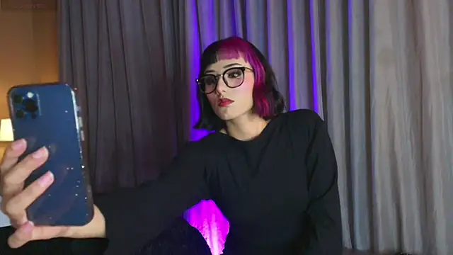 Snapshot of tati_cardenas chatting on March 2025 07:30:02 AM tati cardenas online show from March 2025 07:30:02 AM