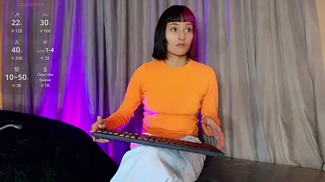 Snapshot of tati_cardenas chatting on March 2025 04:02:02 AM tati cardenas online show from March 2025 04:02:02 AM