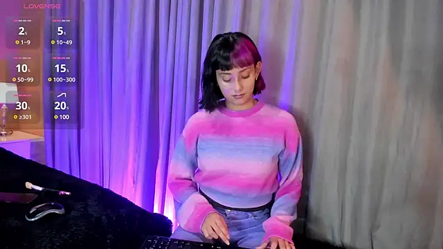 Snapshot of tati_cardenas chatting on March 2025 04:20:02 AM tati cardenas online show from March 2025 04:20:02 AM