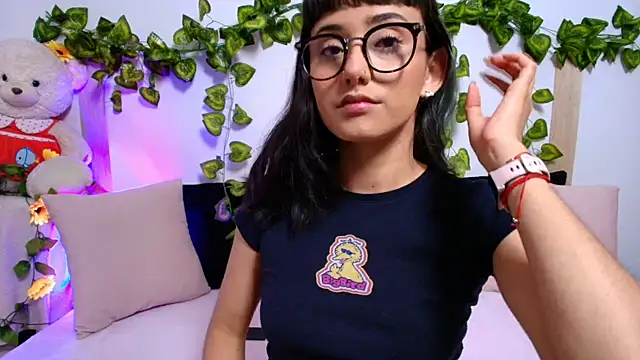 Snapshot of tati_cardenas chatting on October 2025 02:59:02 AM tati cardenas online show from October 2025 02:59:02 AM