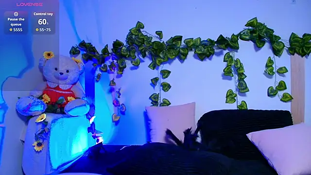 Snapshot of tati_cardenas chatting on December 2025 03:11:01 AM tati cardenas online show from December 2025 03:11:01 AM