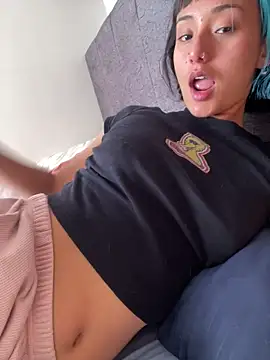 Snapshot of tati_cardenas chatting on March 2026 09:43:01 PM tati cardenas online show from March 2026 09:43:01 PM