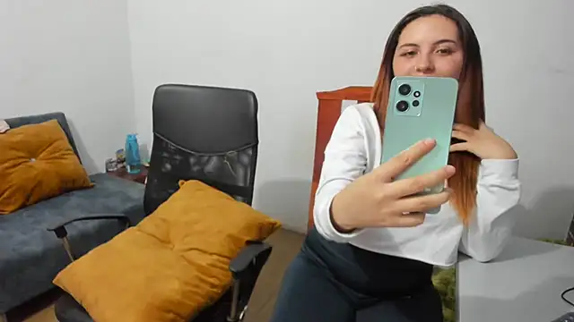  girls on fire  online show from February 2025 11:53:01 PM