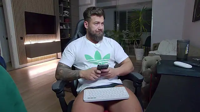 UbbeViking online show from February 2025 07:41:01 PM