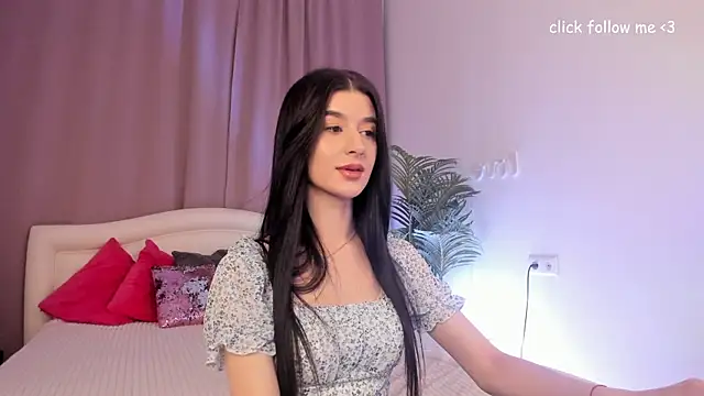 LauraCoy online show from January 2025 08:19:02 PM