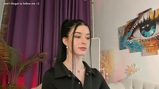 Snapshot of LauraCoy chatting on May 2026 09:45:01 PM LauraCoy online show from May 2026 09:45:01 PM