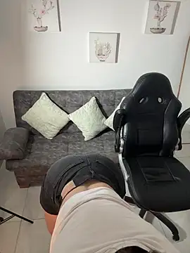 Snapshot of Megan_lu2 chatting on November 2025 11:54:02 AM Megan lu2 online show from November 2025 11:54:02 AM