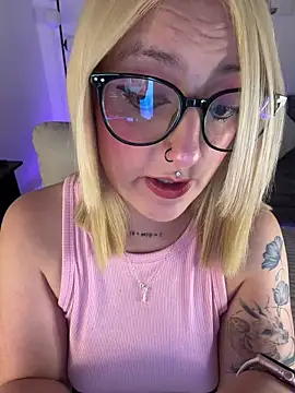 Megan lu2 online show from April 2026 05:19:01 AM