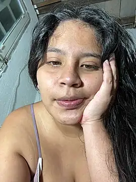 moncerrat luna online show from March 2026 12:36:01 AM