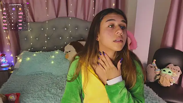 Emiily Scott1 online show from January 2025 12:09:01 AM