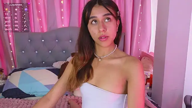 Emiily Scott1 online show from March 2025 05:42:02 PM