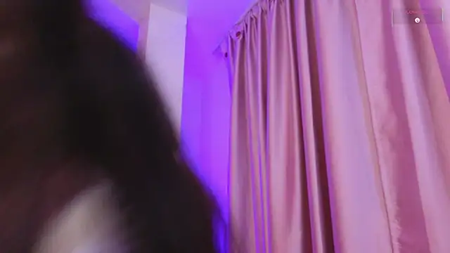 Snapshot of Emiily_Scott1 chatting on June 2026 02:53:01 AM Emiily Scott1 online show from June 2026 02:53:01 AM
