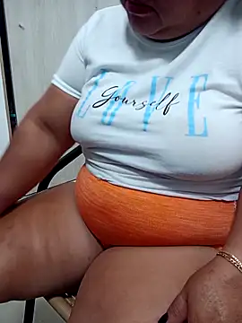 Snapshot of HORNY_MATURE25 chatting on September 2025 02:44:01 AM HORNY MATURE25 online show from September 2025 02:44:01 AM