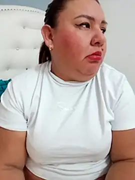 Snapshot of HORNY_MATURE25 chatting on November 2025 03:55:01 PM HORNY MATURE25 online show from November 2025 03:55:01 PM