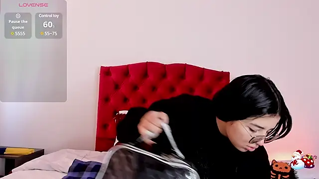 aliice walker  online show from December 2024 01:28:01 PM