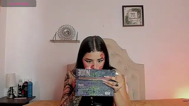 aliice walker  online show from February 2025 06:35:01 PM