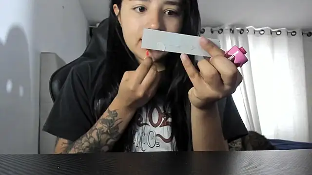 aliice walker  online show from October 2025 12:58:01 PM