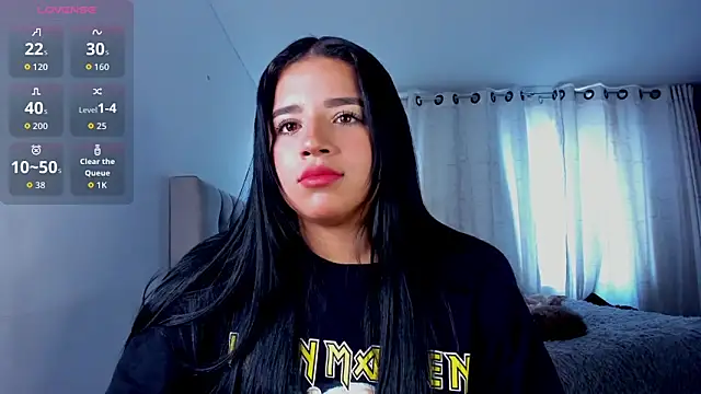 Snapshot of aliice_walker_ chatting on March 2026 07:29:01 PM aliice walker online show from March 2026 07:29:01 PM