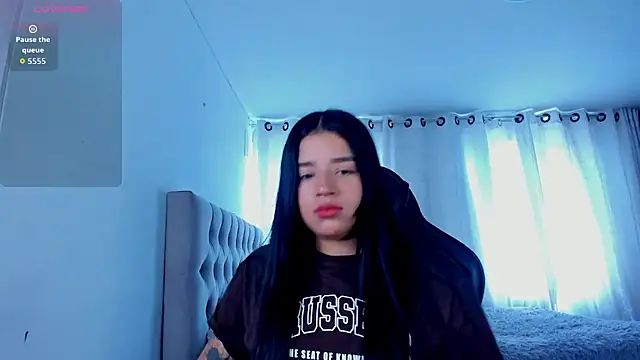 Snapshot of aliice_walker_ chatting on March 2026 02:32:01 PM aliice walker online show from March 2026 02:32:01 PM