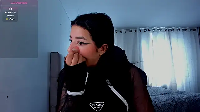 Snapshot of aliice_walker_ chatting on March 2026 02:23:01 PM aliice walker online show from March 2026 02:23:01 PM