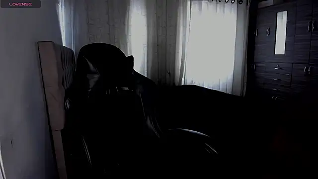 Snapshot of aliice_walker_ chatting on April 2026 07:15:01 PM aliice walker online show from April 2026 07:15:01 PM