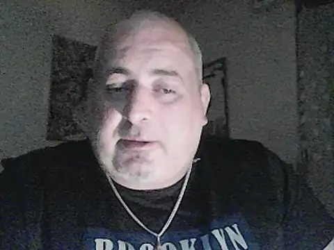 Snapshot of Paolino_8316 chatting on January 2026 11:31:01 PM Paolino 8316 online show from January 2026 11:31:01 PM