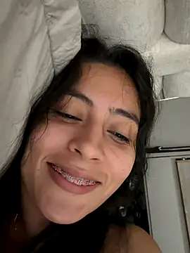 Sophie  Foxxx online show from November 2025 01:10:01 PM