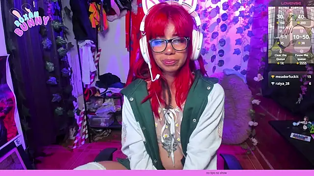 Snapshot of Roxanbunny1 chatting on March 2025 05:11:01 AM Roxanbunny1 online show from March 2025 05:11:01 AM