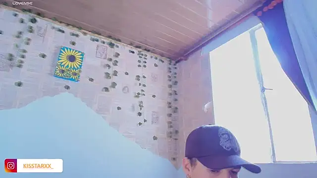 Snapshot of kisstarxxx chatting on October 2025 09:16:01 PM kisstarxxx online show from October 2025 09:16:01 PM