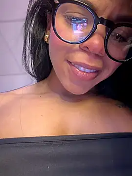 Snapshot of Charly_ chatting on June 2026 03:42:01 AM Charly online show from June 2026 03:42:01 AM