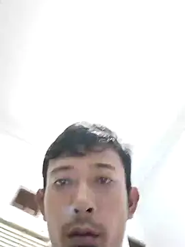 Snapshot of Dwirosebig chatting on January 2025 05:56:02 PM Dwirosebig online show from January 2025 05:56:02 PM