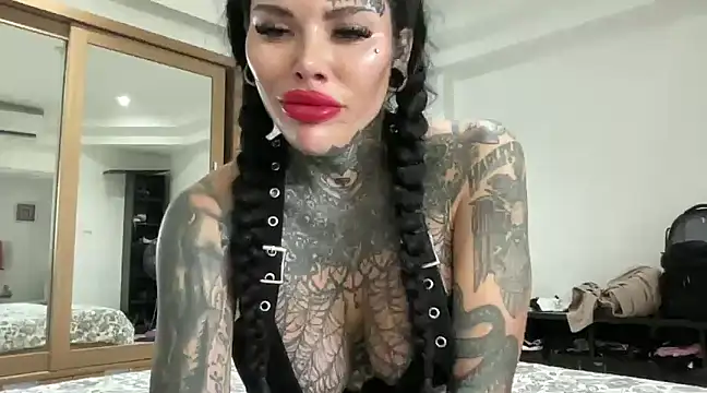 Snapshot of claudiacvc95 chatting on January 2025 04:30:02 AM claudiacvc95 online show from January 2025 04:30:02 AM