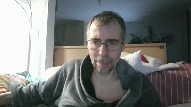 Snapshot of ptitcanard60600 chatting on April 2026 09:15:02 PM ptitcanard60600 online show from April 2026 09:15:02 PM